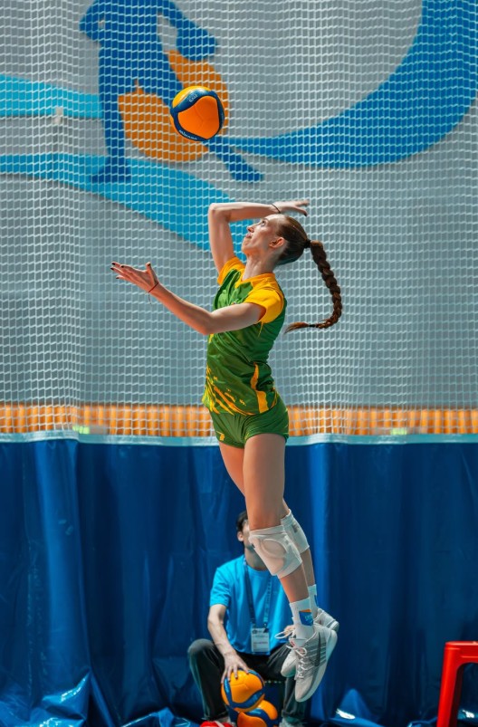 Atleta no Mundial Escolar de Voleibol na China