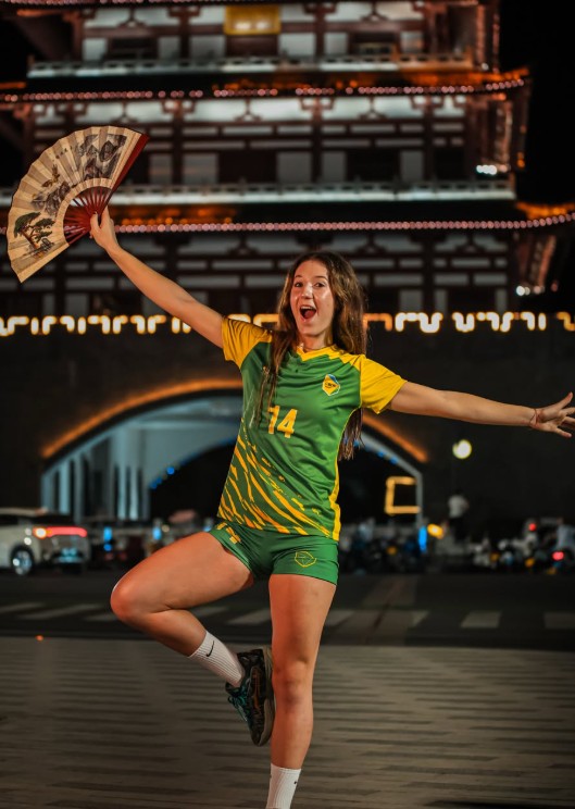 Equipe em quadra no Mundial Escolar de Voleibol