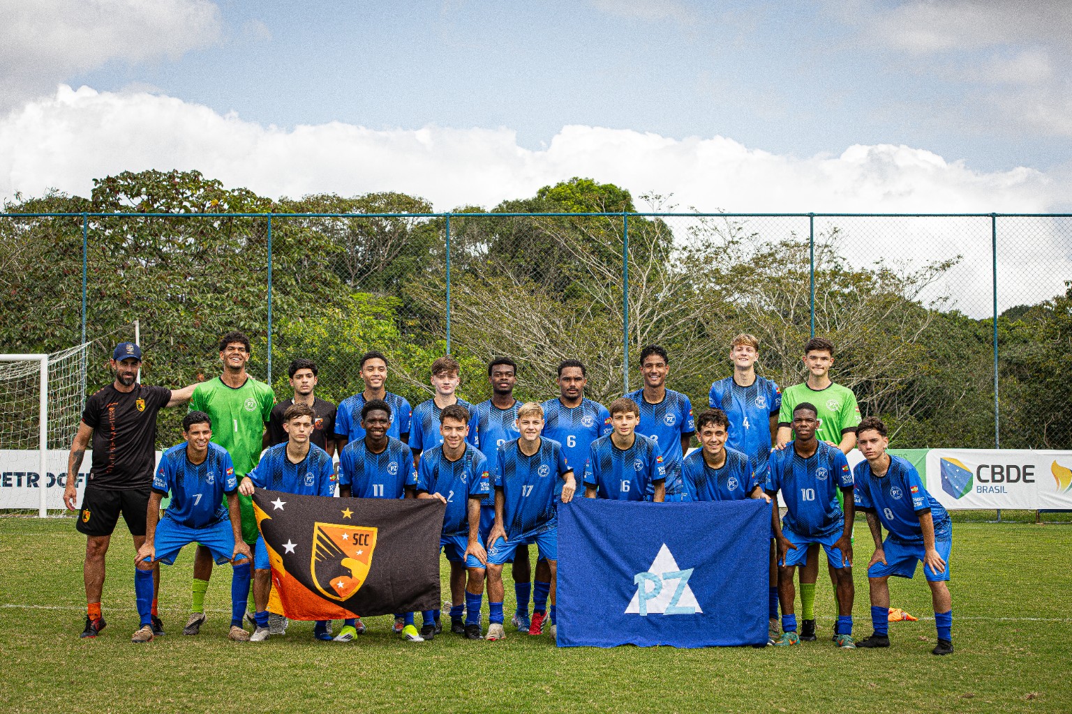 Delegação da EEB Paulo Zimmermann representando Santa Catarina no JEBs Sub-18 de Futebol 2026
